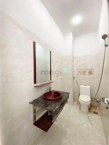 Hình ảnh Studio trống sẵn - nội thất cơ bản - ban công lớn thoáng mát