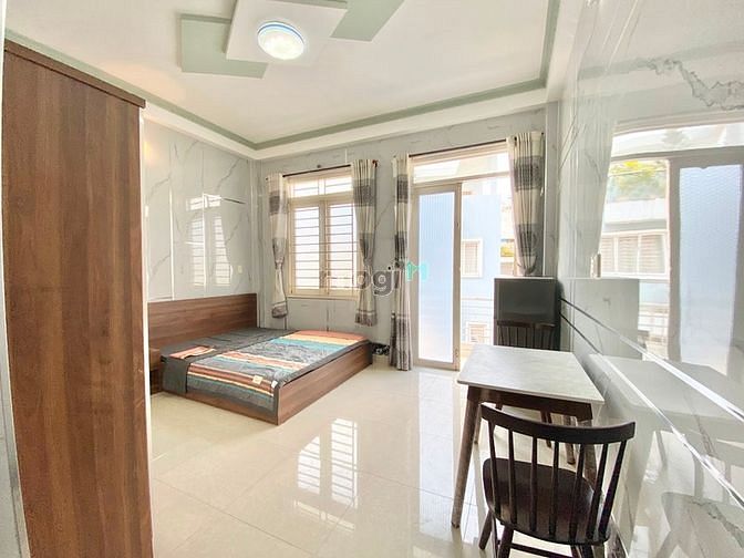 Hình ảnh Studio trống sẵn - nội thất cơ bản - ban công lớn thoáng mát