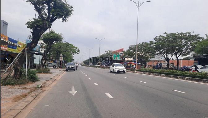 Hình ảnh Chothuê 3 lô đất 255m2 ngay trục Võ Chí Công.Gần cầu Nguyễn Tri Phương