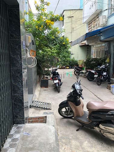 Hình ảnh Hẻm xe hơi Hòa Bình, 4.1x18m, Nhà Trệt Lửng