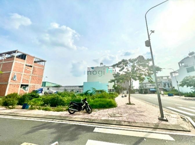 Hình ảnh Bán lô đất 50m2 vuông vức, sổ hồng, Quận Bình Tân
