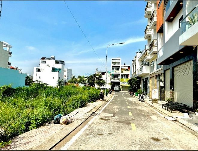 Hình ảnh Bán lô đất 50m2 vuông vức, sổ hồng, Quận Bình Tân