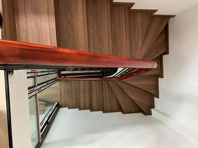 Hình ảnh Bán Gấp Trong Tháng! La Thành 32m2x 5Tx3,5 tỷ