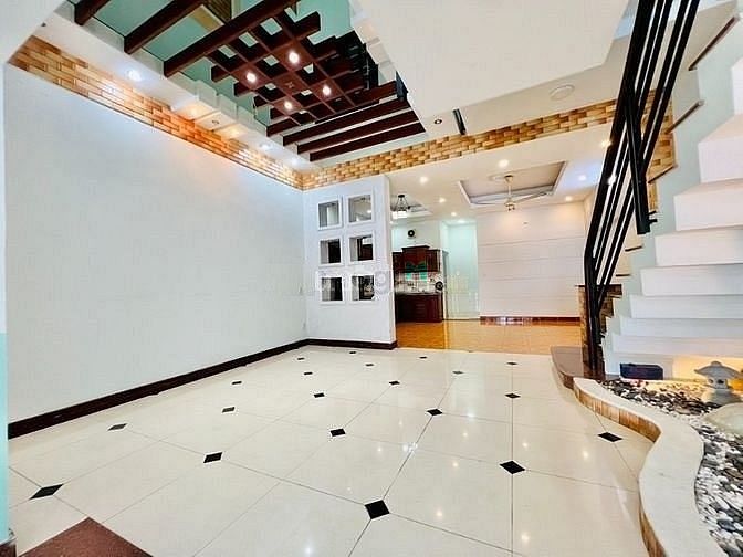 Hình ảnh Cho thuê nguyên căn MT đường số, Tân Quy, Q7