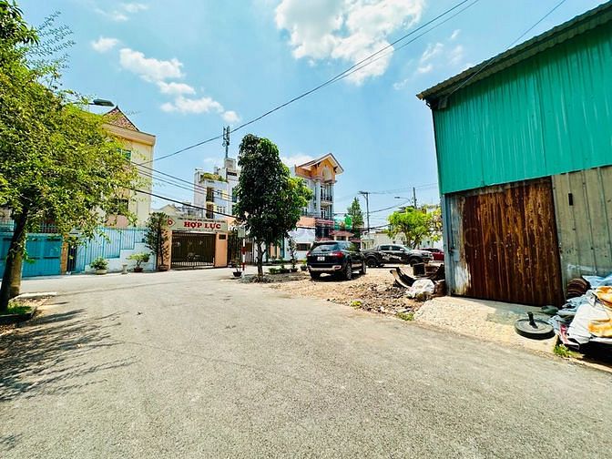 Hình ảnh Đất 2 MT khu sông cách Phạm Văn Đồng 10m