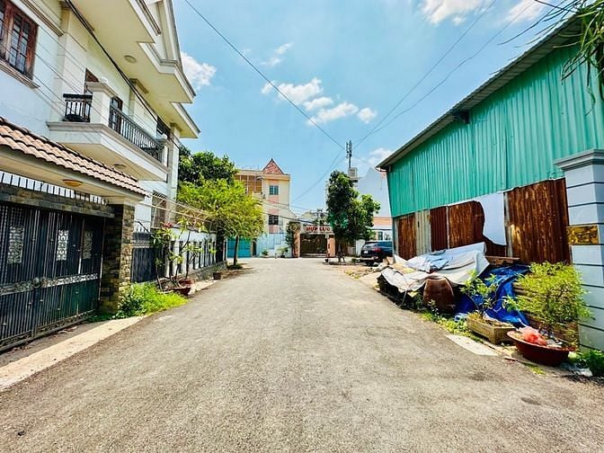 Hình ảnh Đất 2 MT khu sông cách Phạm Văn Đồng 10m