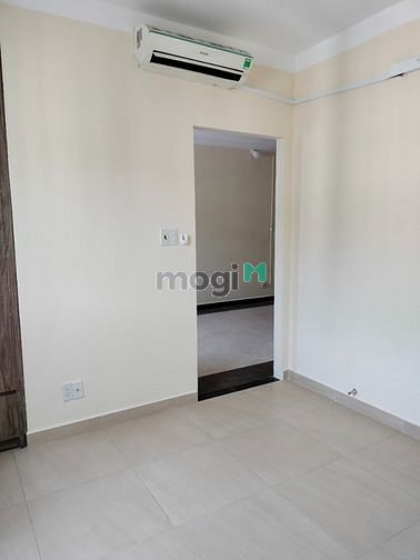 Hình ảnh Quận 11, Tân Phước Plaza cho thuê căn 2PN, nhà trống có sẵn máy lạnh