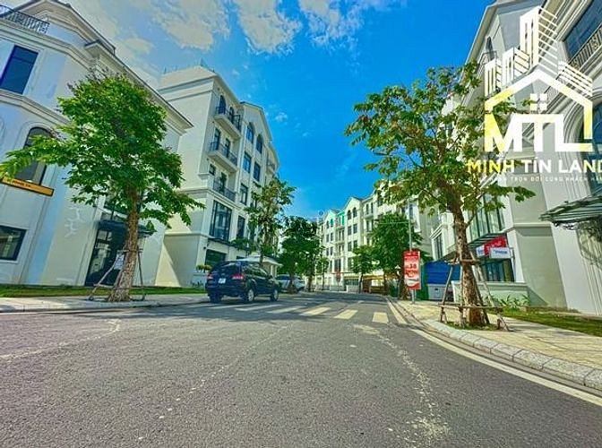 Hình ảnh 20 tỷ mua liền tay biệt thự Vinhomes quận 9 200m2