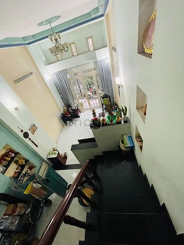 Hình ảnh Khu Vip Xóm Chiếu, Quận 4, 70m2, 4 Tầng, Chỉ 7 Tỷ 49