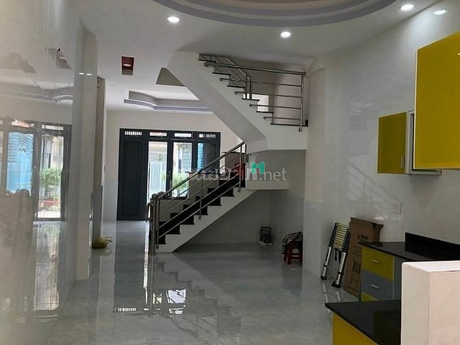 Hình ảnh Cho thuê MT Cư Xá Bình Thới P8, Q11 DT:4.2×17m 2L