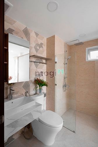 Hình ảnh Studio bancol lớn gần cầu Nguyễn Văn Cừ và cầu Ông Lãnh