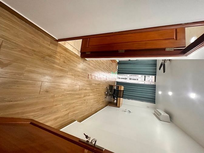 Hình ảnh Chdv 70m2 full nội thất 1 pn 1wc có hầm để xe có thang máy