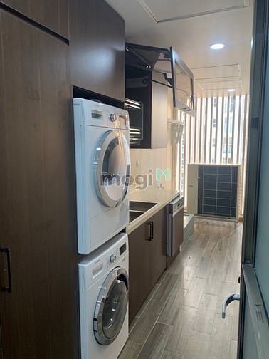 Hình ảnh Cho Thuê Mb6623 nạp rút nhanh chóng Midtown Quận 7 lock M8 giá 37tr 3pn view sông