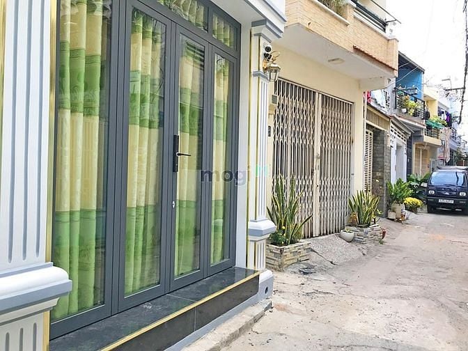 Hình ảnh Nhà mới đẹp hẻm xe hơi lê Đức Thọ P16 5x9m