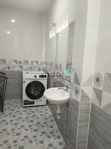 Hình ảnh Nhà mới đẹp hẻm xe hơi lê Đức Thọ P16 5x9m
