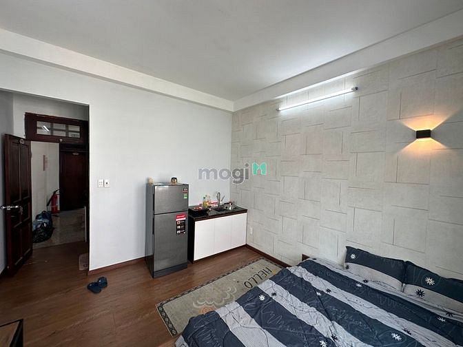 Hình ảnh Quận 1 trống sẵn studio full nội thất cửa sổ giáp bình thạnh