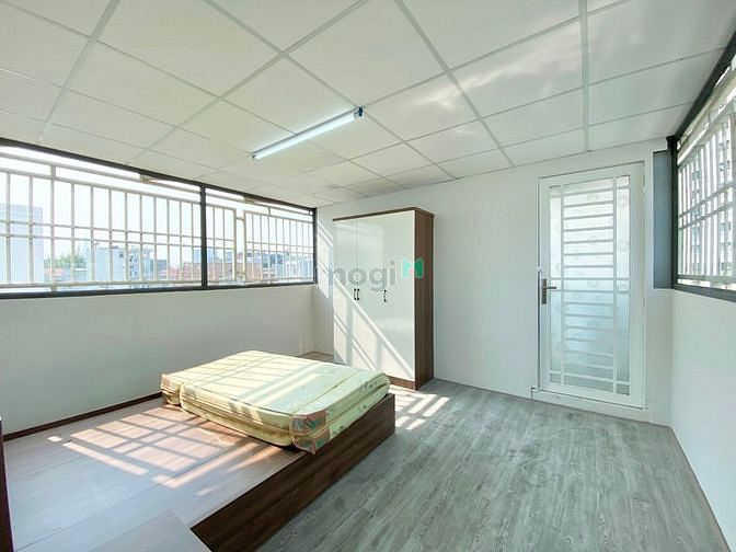 Hình ảnh 2 Phòng Ngủ Bancol - Cửa Sổ Lớn - Nội Thất Mới Trung Tâm Q2
