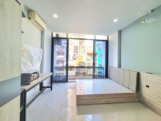 Hình ảnh Khai trương CH - Full Nội thất - Ban công - Máy Giặt riêng Quận 1