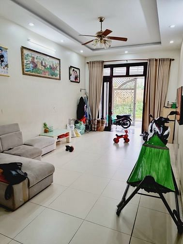 Hình ảnh Bán nhà phố cách Phạm Văn Đồng 100m