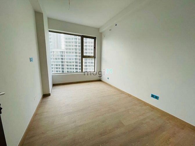 Hình ảnh Kẹt tiền bán gấp CHCC Midtown M8, 126M, PMH, Q.7