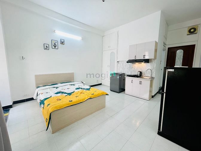 Hình ảnh Căn Hộ Ban Công - Cửa Sổ Lớn - Full Nội Thất - Cao Thắng Q10