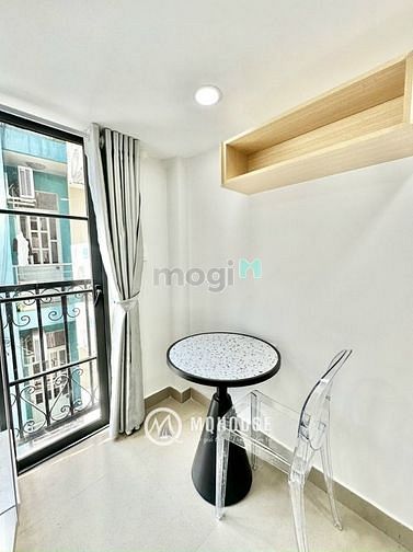 Hình ảnh Ngay võ văn tần_ Công viên tao đàn_Nhà mới ban công cửa sổ_full
