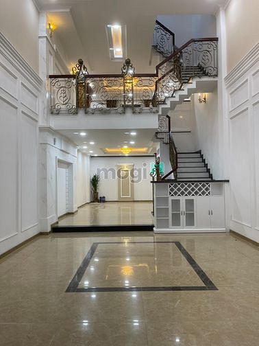 Hình ảnh Cho thuê nhà biệt thự Phạm Văn Chiêu P.14 Gò Vấp 6,5x17m 4 lầu