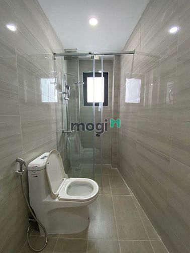 Hình ảnh Phòng ban công full nội thất ngay Quang Trung.