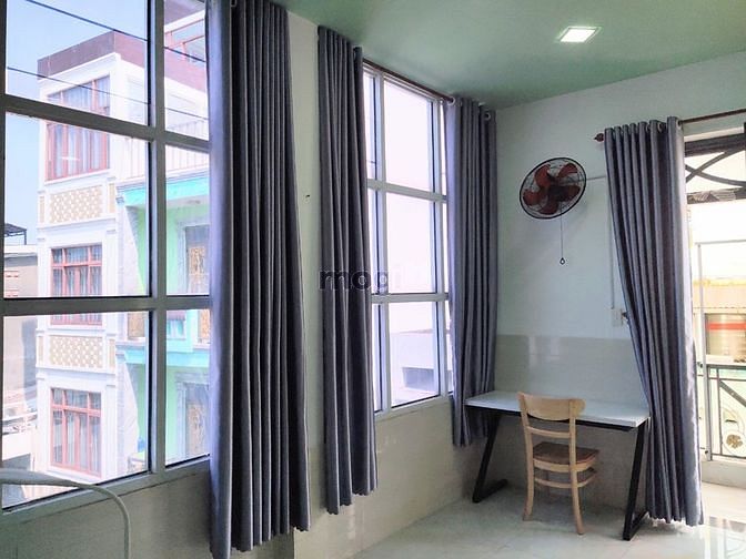 Hình ảnh Phòng ban công, 2 cửa sổ, full nội thất mới