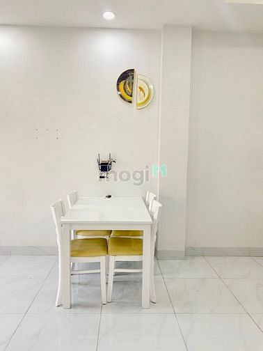 Hình ảnh 🌈 Ban Công 50M2 Toà Thang Máy . NGÃ TƯ PHÚ NHUẬN