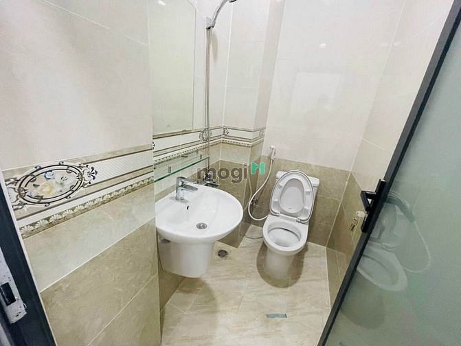 Hình ảnh Căn Hộ có Ban Công ngay Công Viên Làng Hoa Gò Vấp.