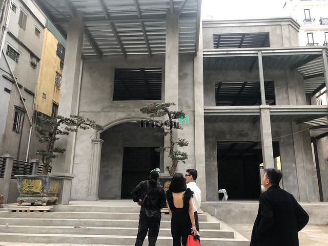 Hình ảnh Cho thuê biệt thự mặt phố Phùng Hưng - Hoàn Kiếm