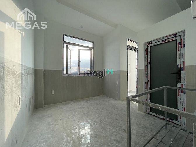 Hình ảnh Chỉ 2tr/người có ngay phòng ban công gần đại học Luật