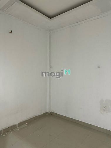 Hình ảnh Thua độ bóng đá cần bán gấp nhà trả nợ