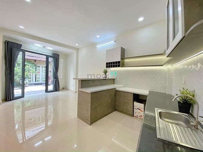 Hình ảnh Nhà cần bán gấp SHR Võ Văn Tần Q3