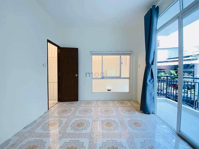 Hình ảnh Nhà cần bán gấp SHR Võ Văn Tần Q3