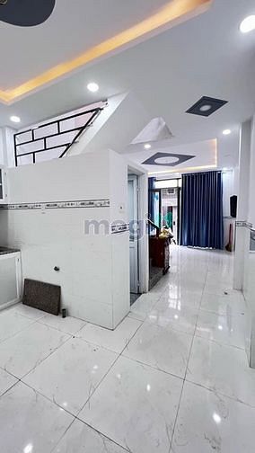 Hình ảnh Sát CV Làng Hoa 34m2 2PN 2WC Chỉ nhỉnh 2 tỷ