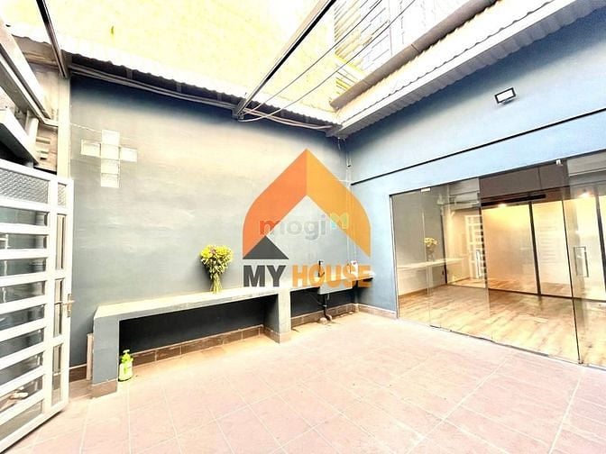 Hình ảnh @ Mặt bằng VIP THẢO ĐIỀN  đúng nhận sai cãi giùm em đẹp quá trời rồi