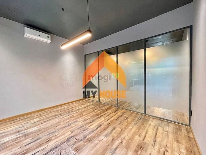 Hình ảnh @ Mặt bằng VIP THẢO ĐIỀN  đúng nhận sai cãi giùm em đẹp quá trời rồi