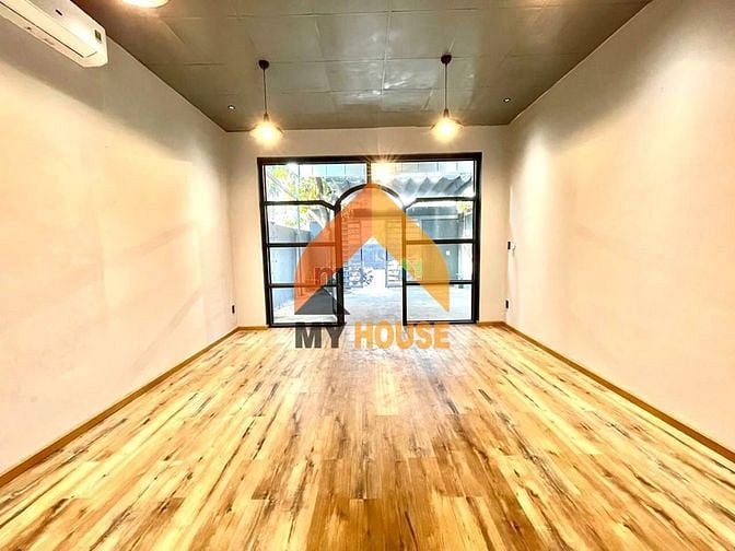 Hình ảnh @ Mặt bằng VIP THẢO ĐIỀN  đúng nhận sai cãi giùm em đẹp quá trời rồi