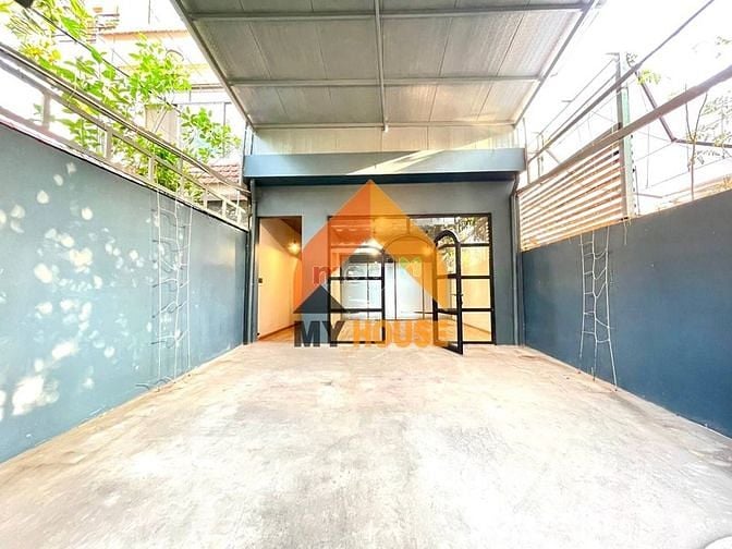 Hình ảnh @ Mặt bằng VIP THẢO ĐIỀN  đúng nhận sai cãi giùm em đẹp quá trời rồi