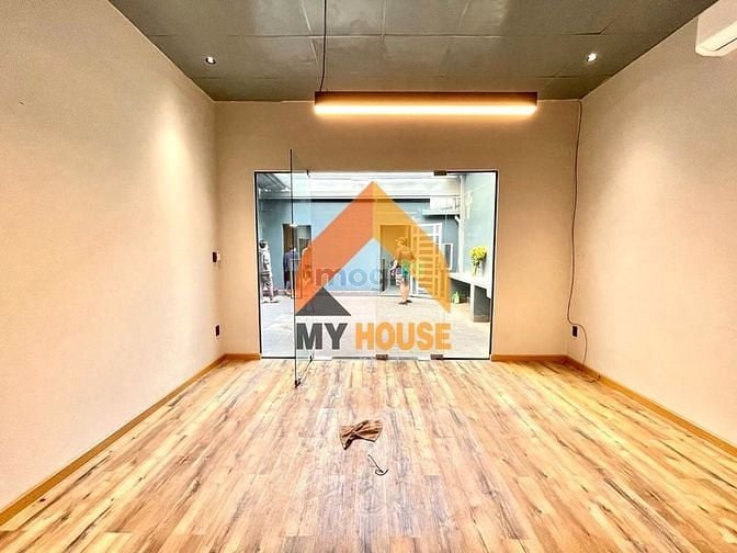 Hình ảnh @ Mặt bằng VIP THẢO ĐIỀN  đúng nhận sai cãi giùm em đẹp quá trời rồi