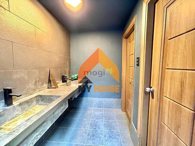 Hình ảnh @ Mặt bằng VIP THẢO ĐIỀN  đúng nhận sai cãi giùm em đẹp quá trời rồi