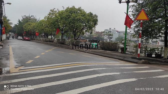 Hình ảnh Thửa đất vuông vắn - trung tâm phúc lợi - ô tô đỗ - gần hồ điều hoà