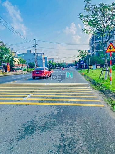 Hình ảnh Bán lô đất 2 mặt tiền siêu đẹp Trần Nam Trung và Thanh Hoá