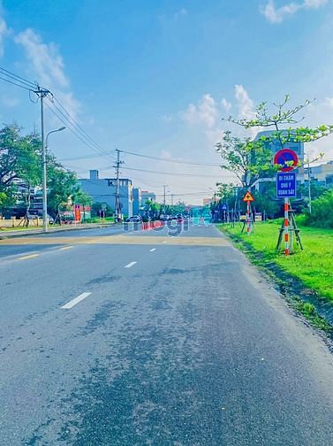 Hình ảnh Bán lô đất 2 mặt tiền siêu đẹp Trần Nam Trung và Thanh Hoá