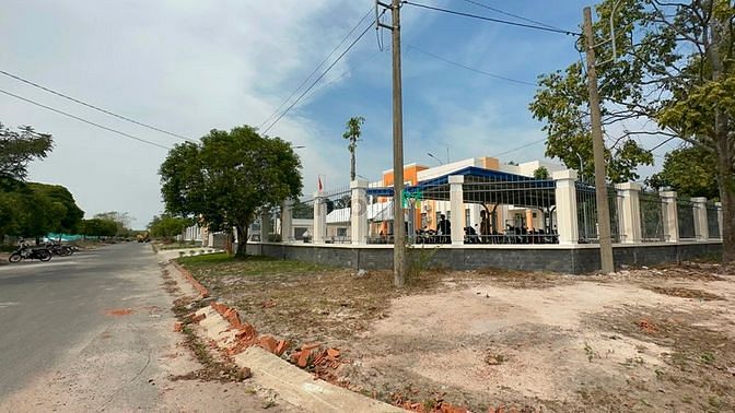 Hình ảnh Chính chủ bán 210m2 đất thổ cư ngay Trung tâm Dầu Tiếng