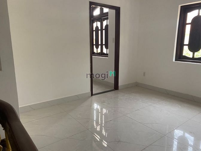 Hình ảnh Biệt Thự Dương Quảng Hàm (7,5*20m) 2 Lầu 4PN,5WC