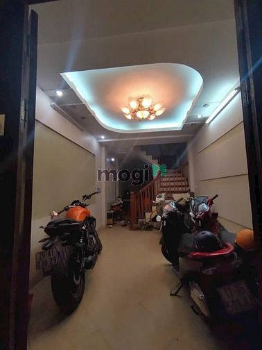 Hình ảnh Cho thuê nhà Hoàng Hoa Thám 50m2 x 5T 4PN giá 12tr