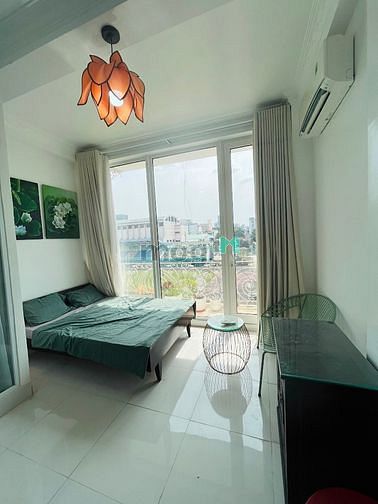 Hình ảnh Studio nhìn ra Hoa Lư quận 1 ban công gần đường tôn đức thắng